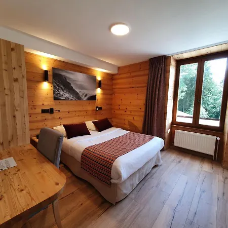 Hotel De La Croix Perrin Lans-en-Vercors