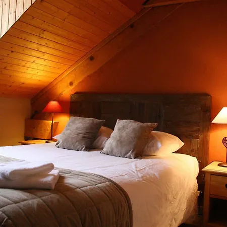 Hotel De La Croix Perrin