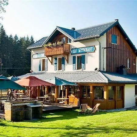 Hotel De La Croix Perrin 2*