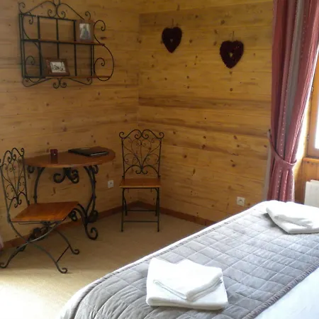 Hotel De La Croix Perrin Lans-en-Vercors