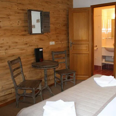Hotel De La Croix Perrin Lans-en-Vercors